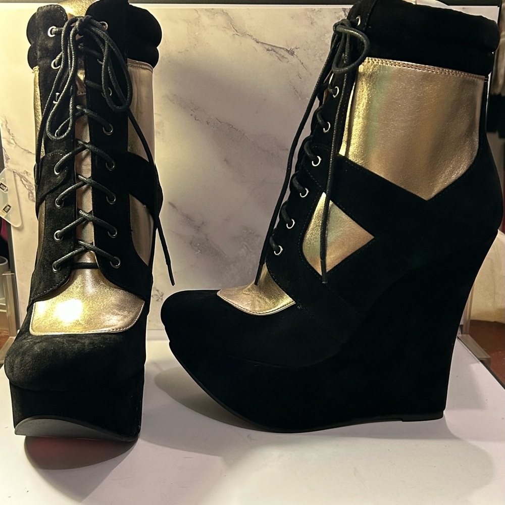 Luichiny wedge bootie